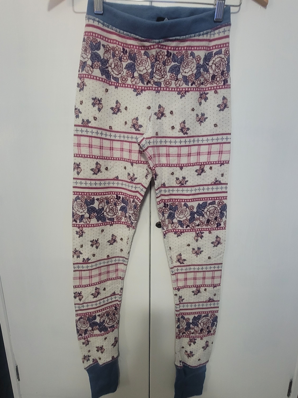 free press Cream Floral & Blue Trim Thermal Leggings